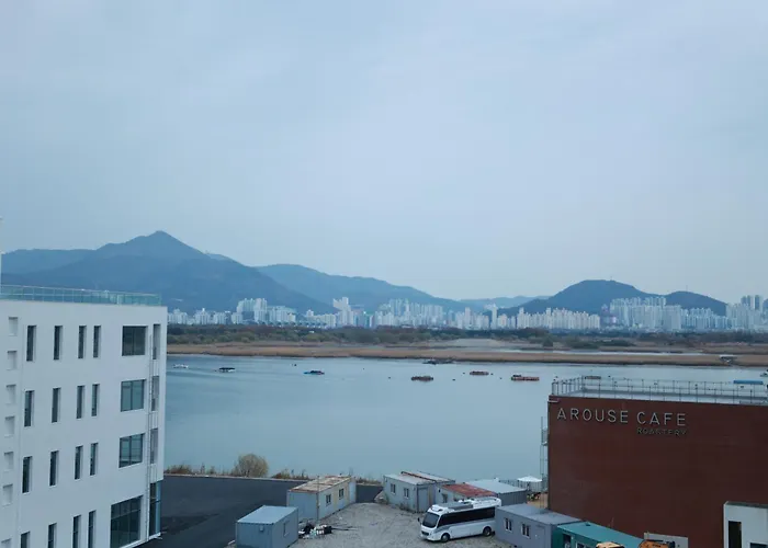 Отель Myeongji